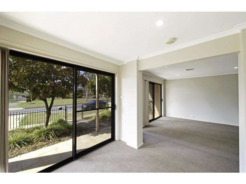 248 Anthony Rolfe Avenue, Gungahlin ACT 2912