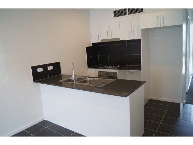 21/40 Henry Kendall Street, Franklin ACT 2913