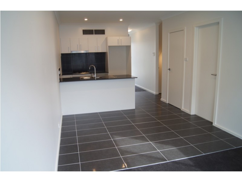 21/40 Henry Kendall Street, Franklin ACT 2913