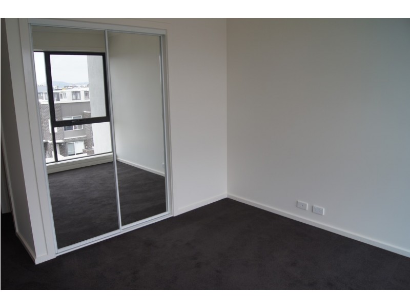 21/40 Henry Kendall Street, Franklin ACT 2913