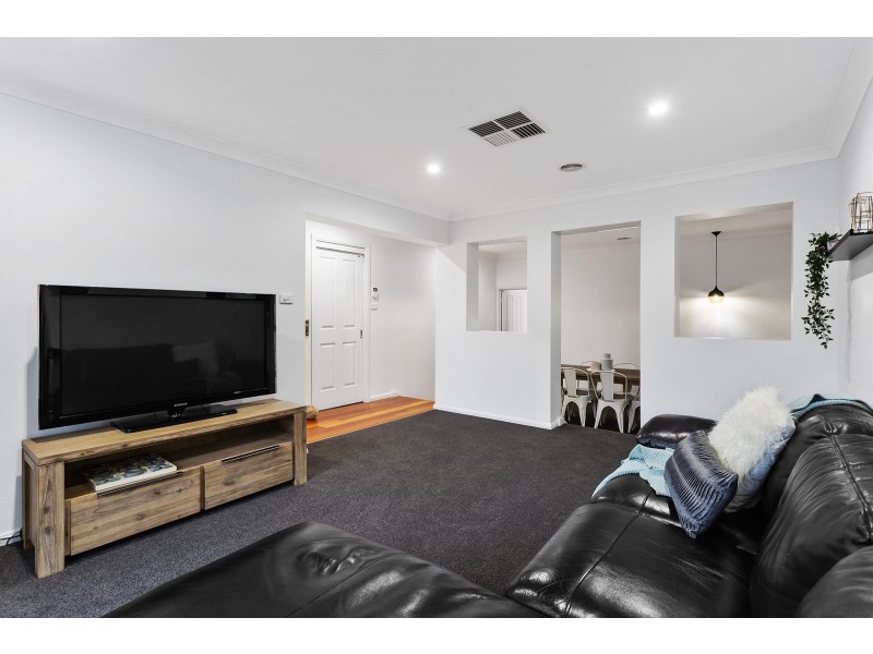 10 Lind Close, Fraser ACT 2615