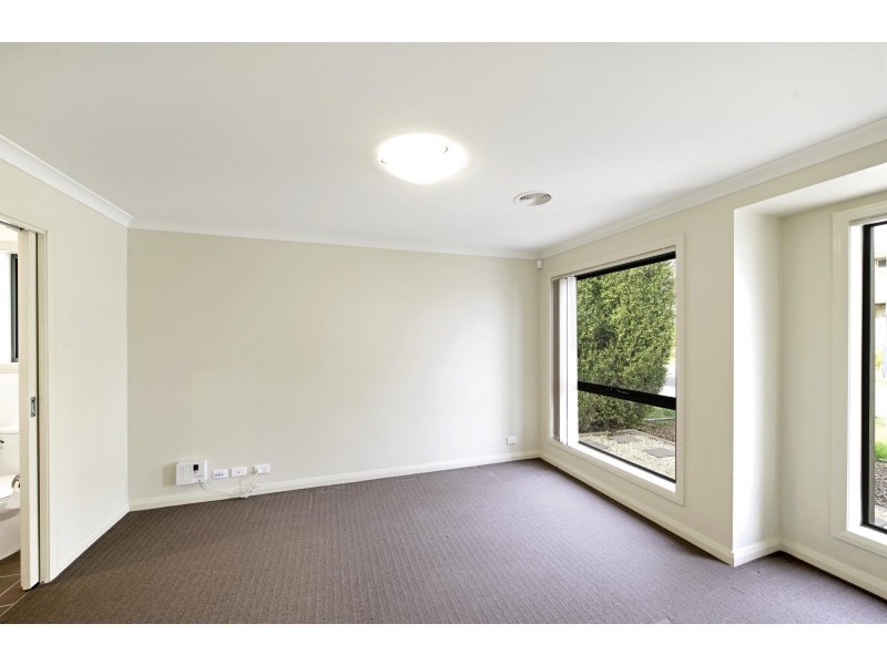 36 Bruce Dittmar Street, Forde ACT 2914