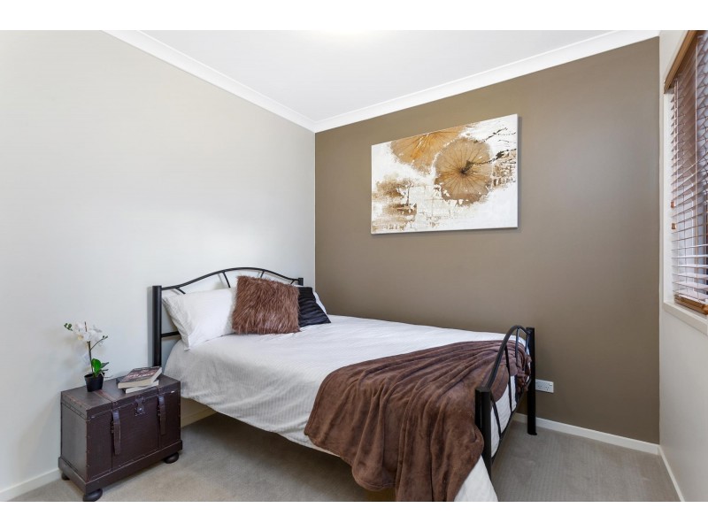 75 Patrick White Circuit, Franklin ACT 2913