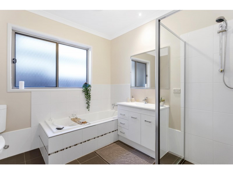 75 Patrick White Circuit, Franklin ACT 2913