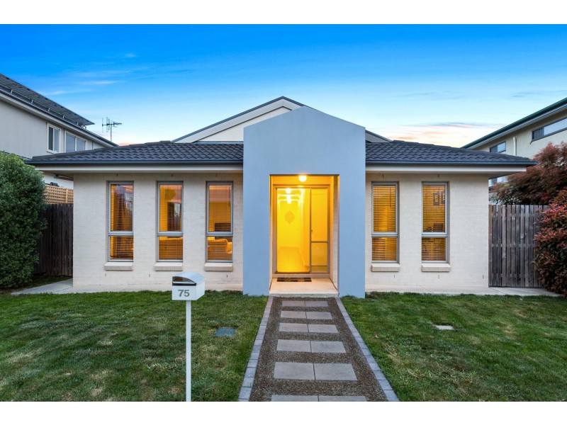 75 Patrick White Circuit, Franklin ACT 2913