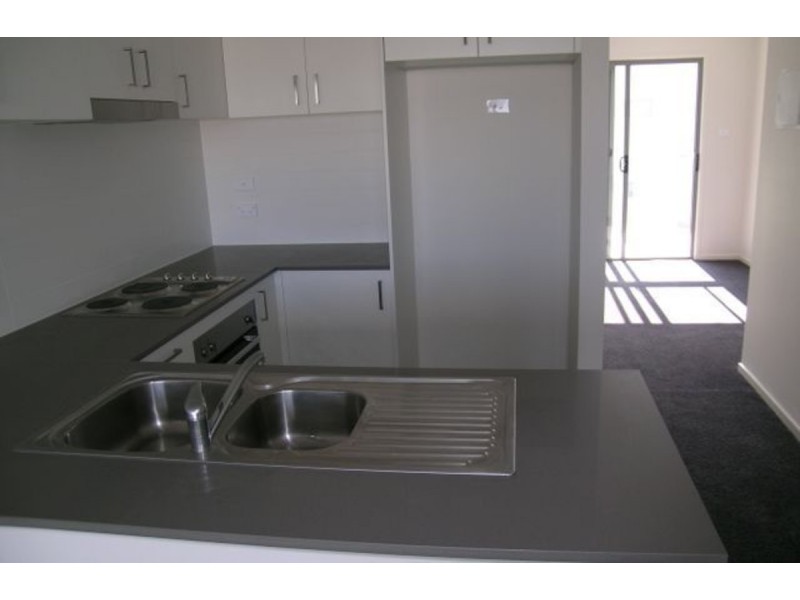 Unit/100/75 Elizabeth Jolley Street, Franklin ACT 2913