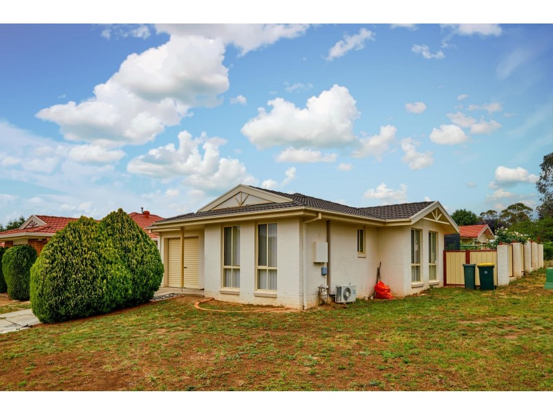 52 Warrumbul Street, Ngunnawal ACT 2913