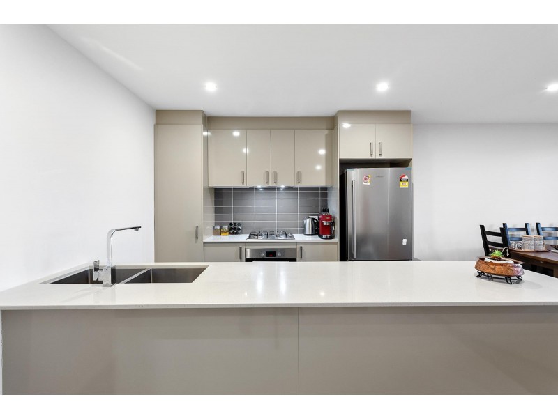 16/281 Flemington Road, Franklin ACT 2913