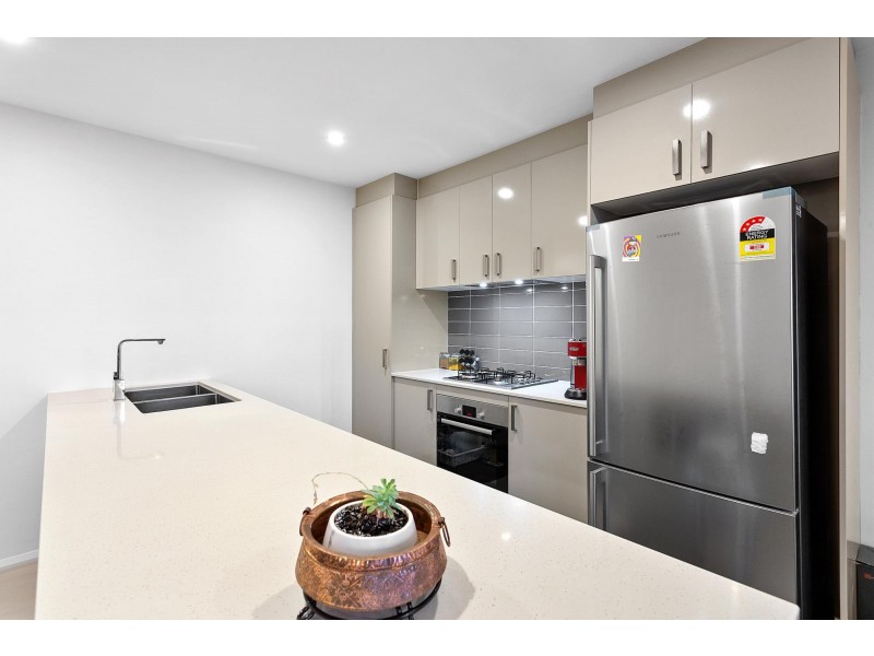 16/281 Flemington Road, Franklin ACT 2913