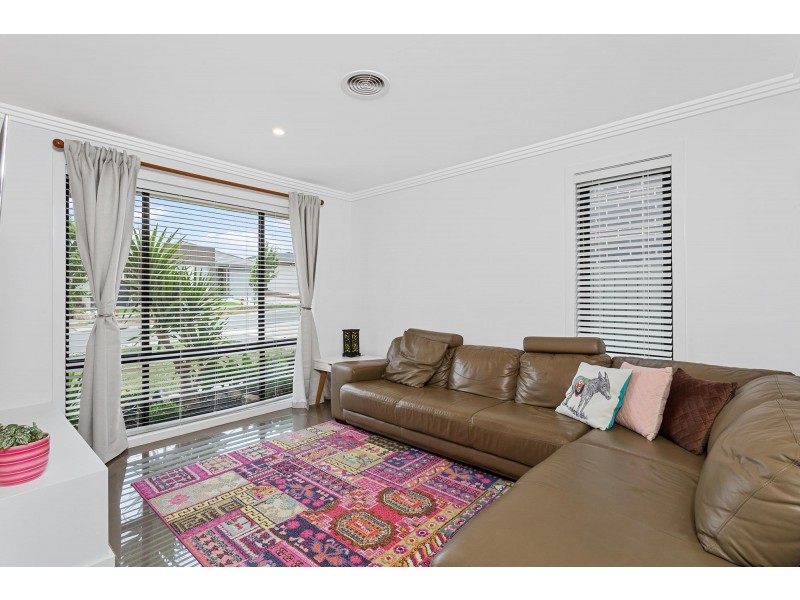 5 Madi Way, Ngunnawal ACT 2913
