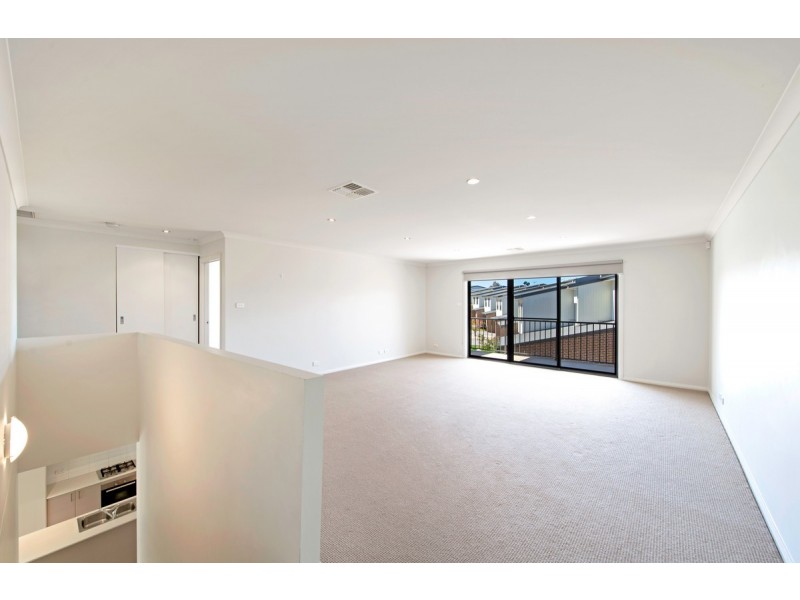 10/16 Ray Ellis Crescent, Forde ACT 2914