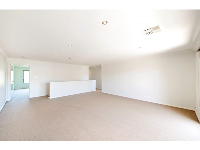 10/16 Ray Ellis Crescent, Forde ACT 2914