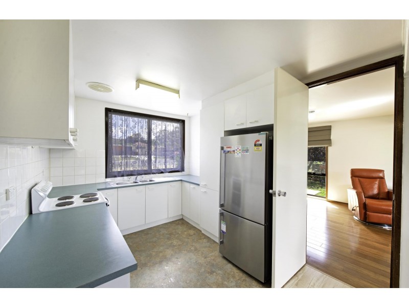 17 Cumbrae Place, Kambah ACT 2902