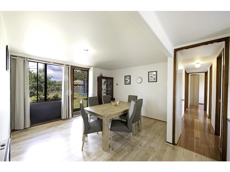 17 Cumbrae Place, Kambah ACT 2902