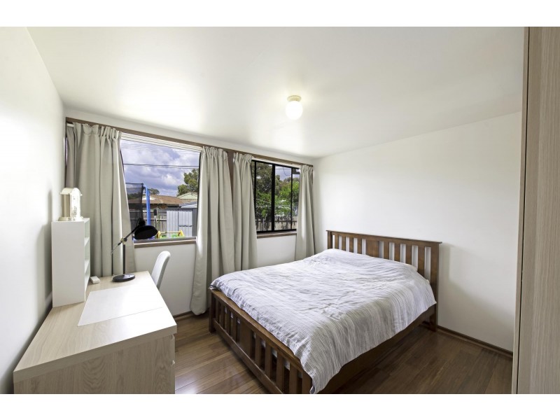 17 Cumbrae Place, Kambah ACT 2902