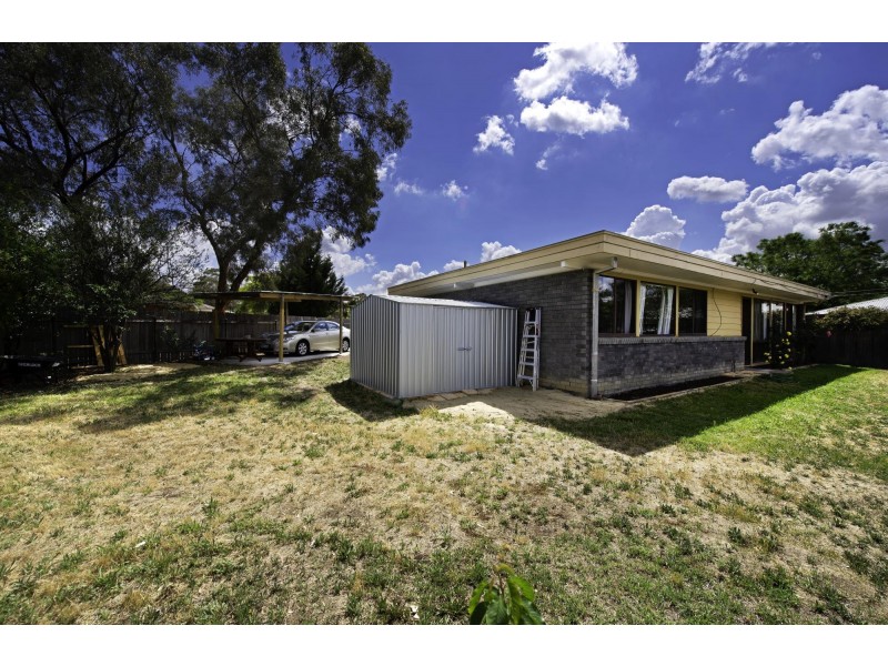17 Cumbrae Place, Kambah ACT 2902