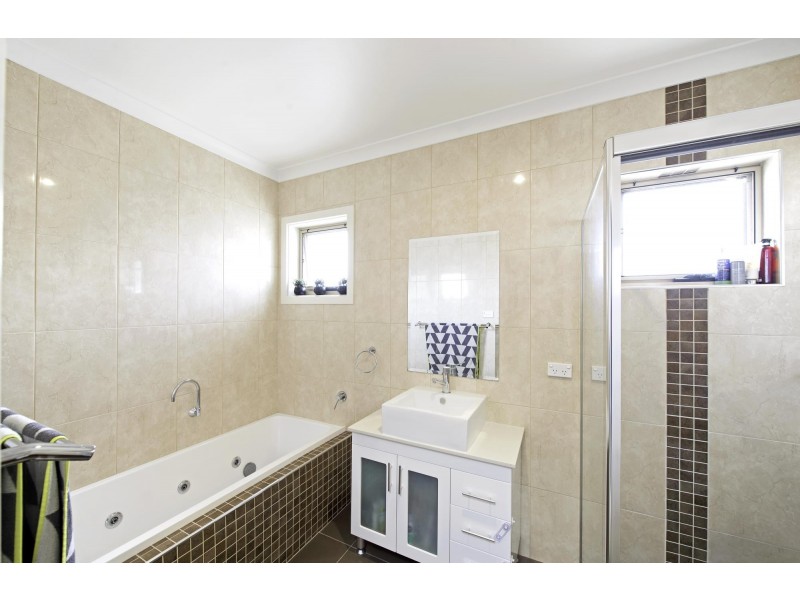 4 Eumarrah Street, Bonner ACT 2914