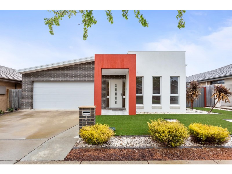 5 Outhwaite Street, Franklin ACT 2913