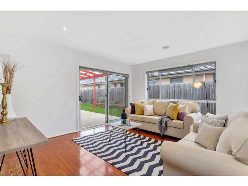 5 Outhwaite Street, Franklin ACT 2913