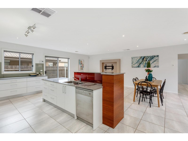 5 Outhwaite Street, Franklin ACT 2913