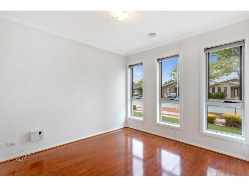 5 Outhwaite Street, Franklin ACT 2913