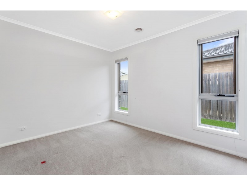 5 Outhwaite Street, Franklin ACT 2913