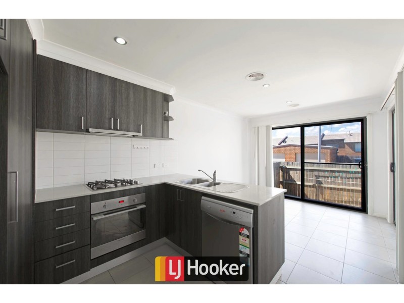 27 Stanner Circuit, Bonner ACT 2914