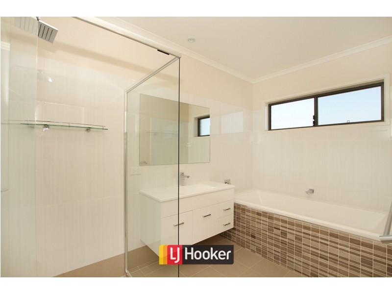 118 Greg Urwin Circuit, Casey ACT 2913