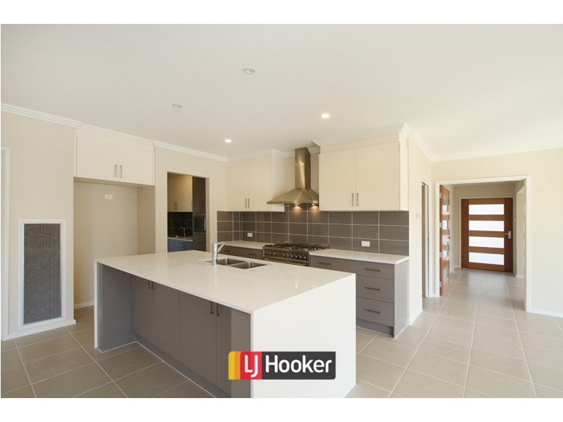 118 Greg Urwin Circuit, Casey ACT 2913