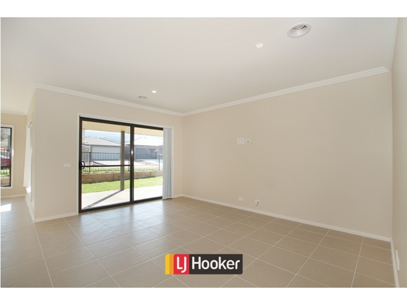 118 Greg Urwin Circuit, Casey ACT 2913