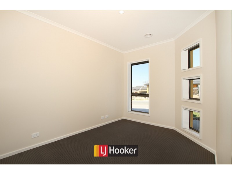 118 Greg Urwin Circuit, Casey ACT 2913