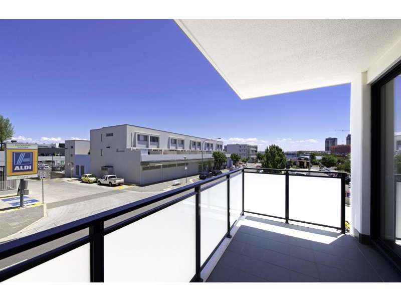 15/2 Hinder Street, Gungahlin ACT 2912