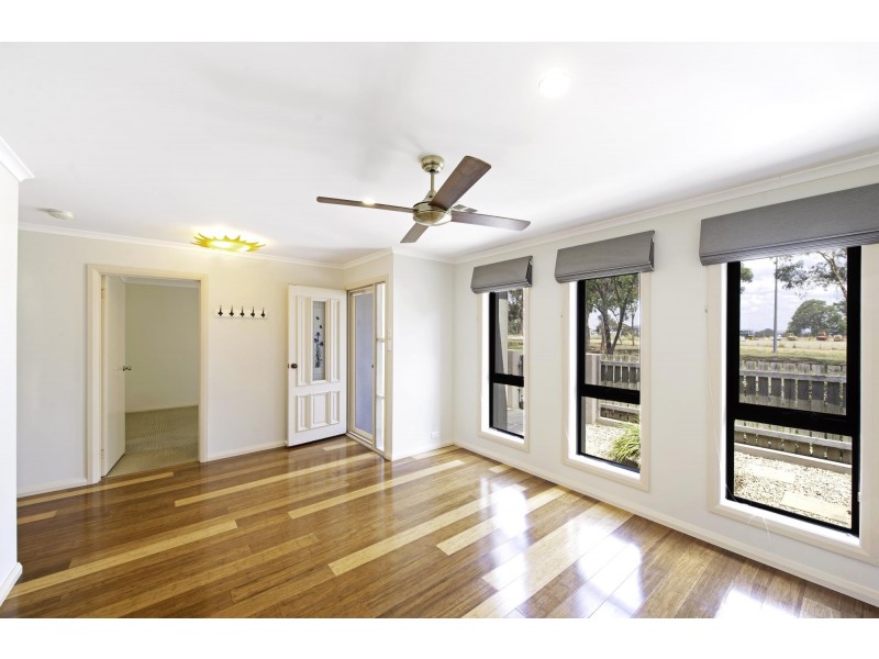 187 Anthony Rolfe Avenue, Gungahlin ACT 2912