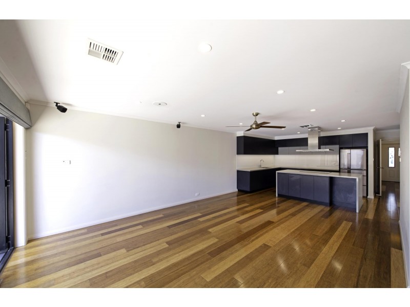 187 Anthony Rolfe Avenue, Gungahlin ACT 2912