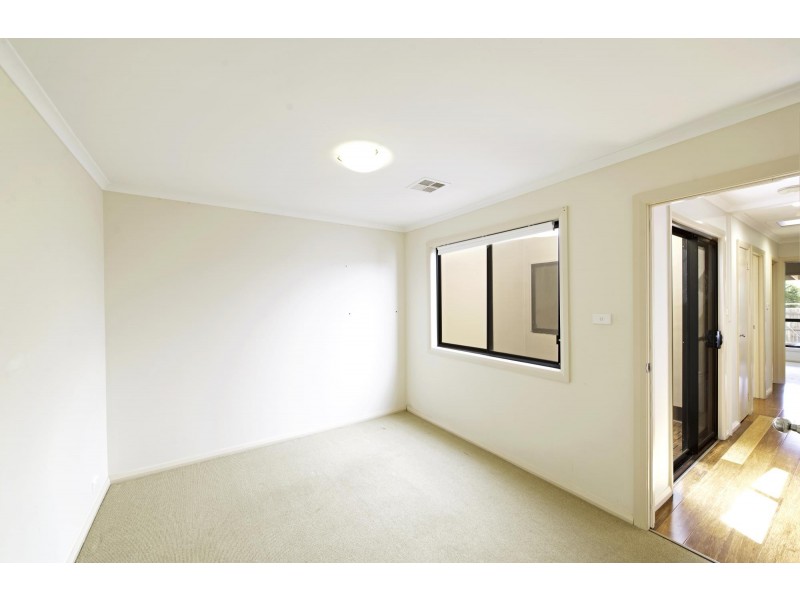 187 Anthony Rolfe Avenue, Gungahlin ACT 2912