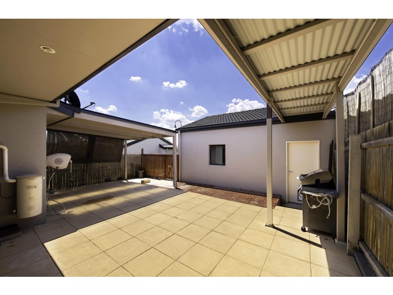 187 Anthony Rolfe Avenue, Gungahlin ACT 2912