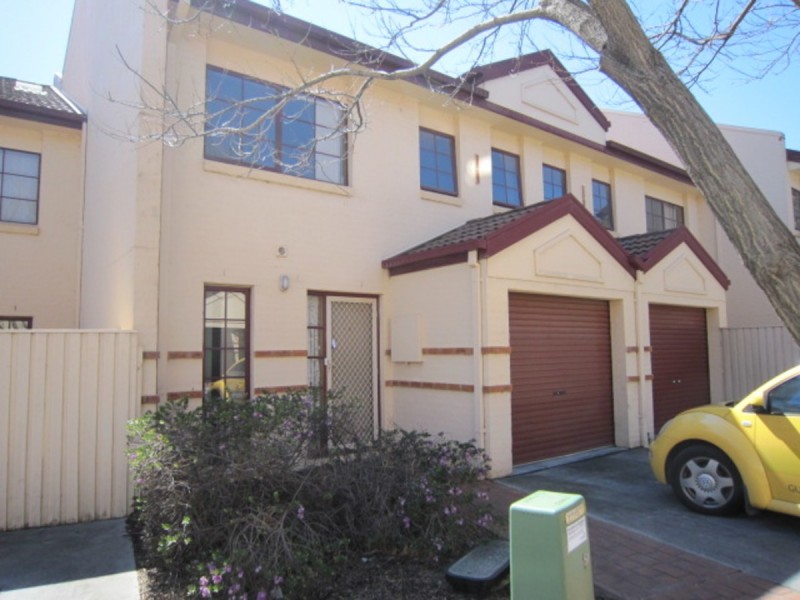 18/11 Flack Street, Holt ACT 2615