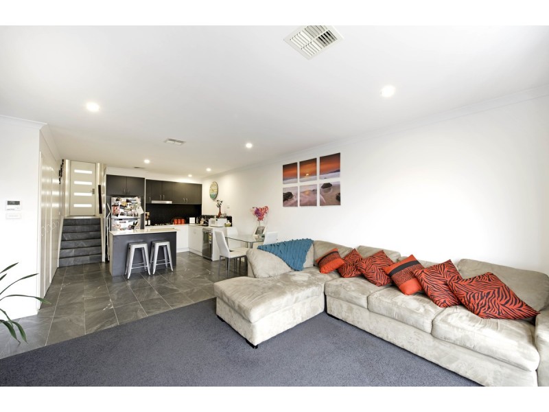 8/2 McGovern Street, Casey ACT 2913