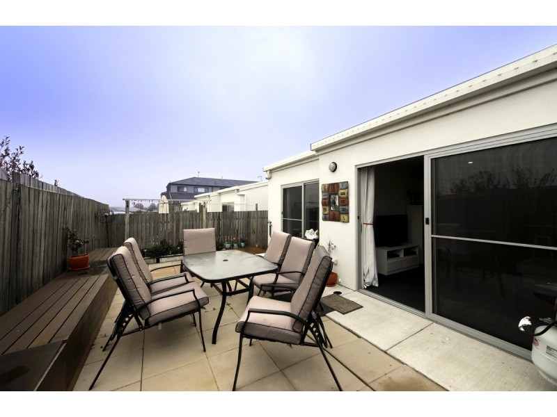 8/2 McGovern Street, Casey ACT 2913