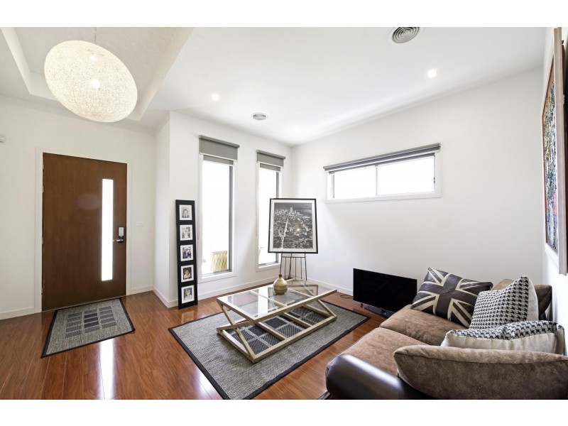 7 Foy Street, Forde ACT 2914