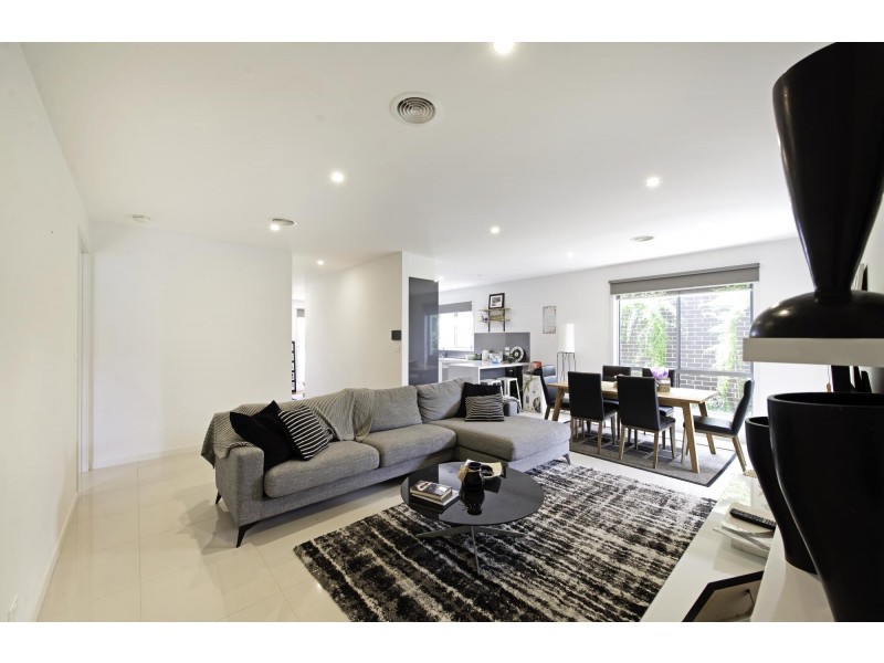 7 Foy Street, Forde ACT 2914