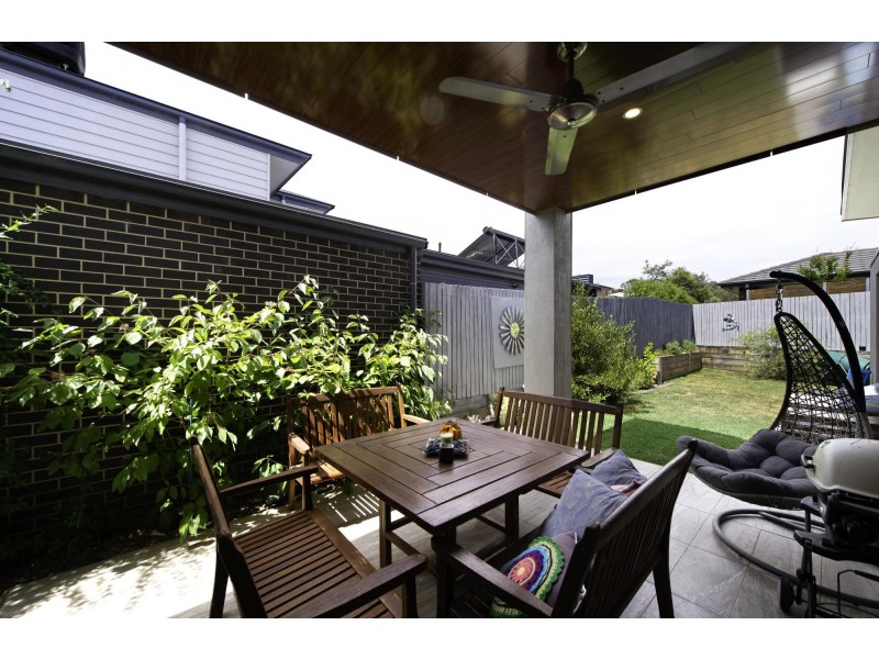 7 Foy Street, Forde ACT 2914