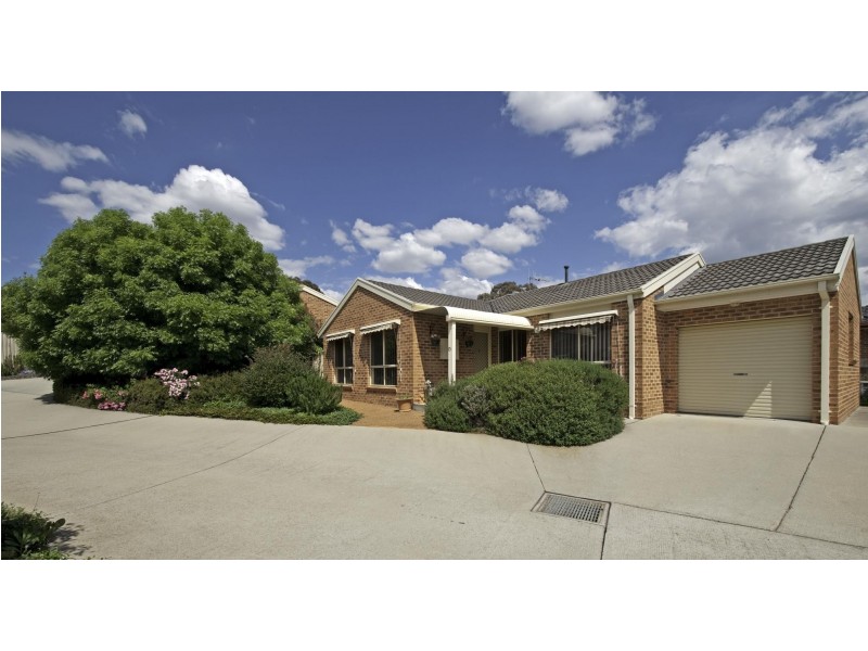 13/2 Lander Crescent, Amaroo ACT 2914