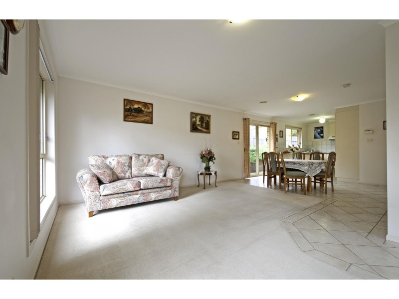 13/2 Lander Crescent, Amaroo ACT 2914