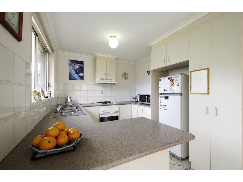 13/2 Lander Crescent, Amaroo ACT 2914