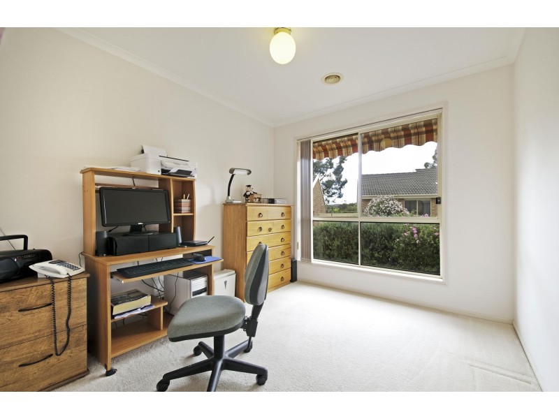13/2 Lander Crescent, Amaroo ACT 2914