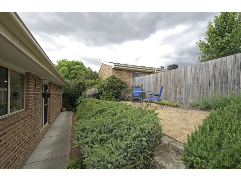 13/2 Lander Crescent, Amaroo ACT 2914