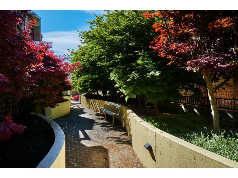 29/1 Gungahlin Place, Gungahlin ACT 2912