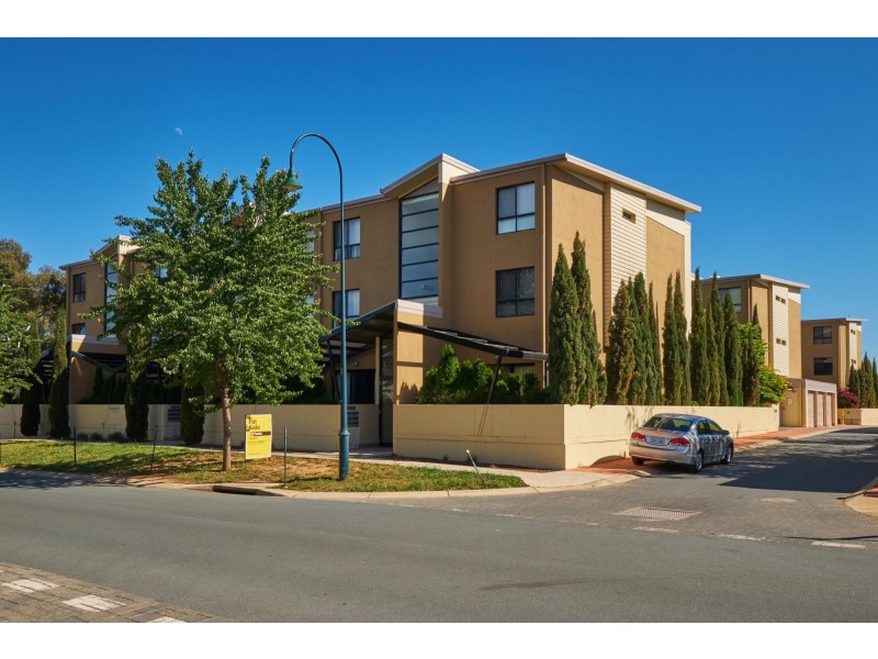 29/1 Gungahlin Place, Gungahlin ACT 2912