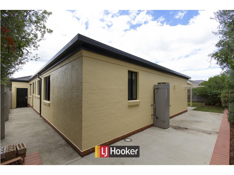 12 John Winter Street, Gungahlin ACT 2912